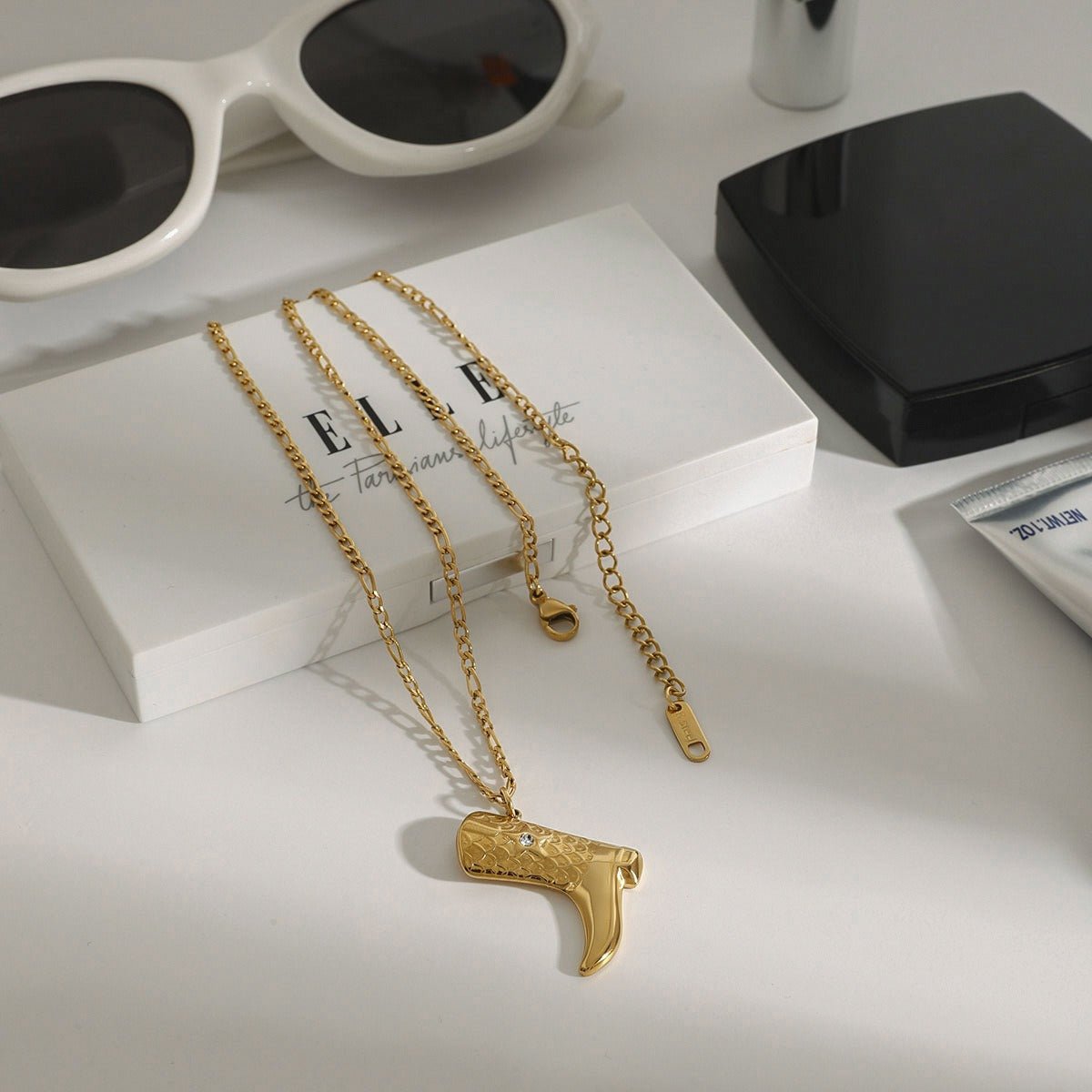 18K gold boots inlaid with gemstones and textured design trendy and unique necklace - mavazie