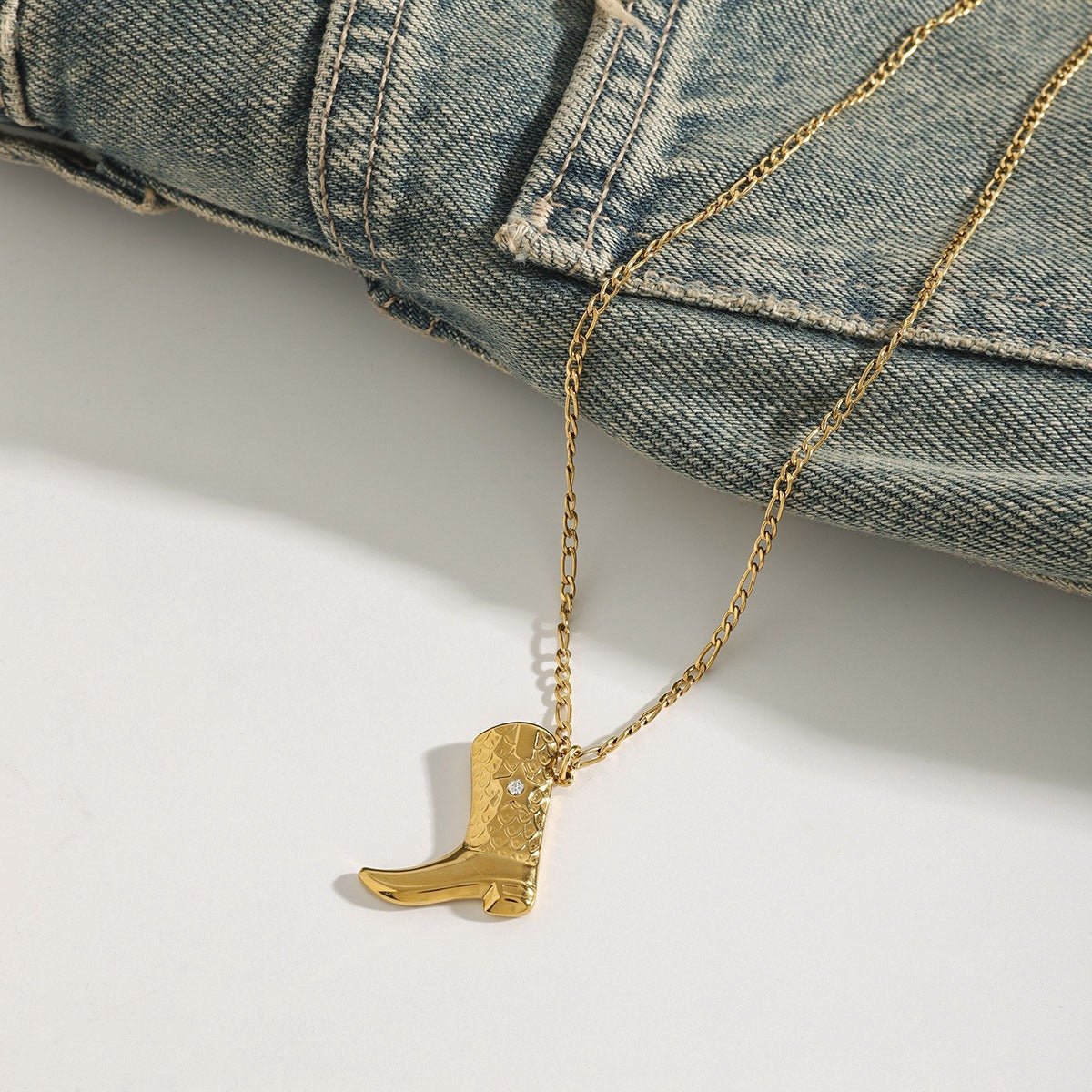 18K gold boots inlaid with gemstones and textured design trendy and unique necklace - mavazie