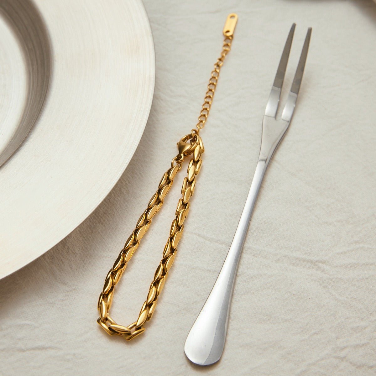 18k gold light luxury high - end bracelet - mavazie