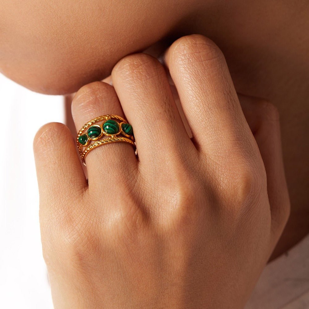 18K gold light luxury noble inlaid round gemstone with hollow design ring - mavazie