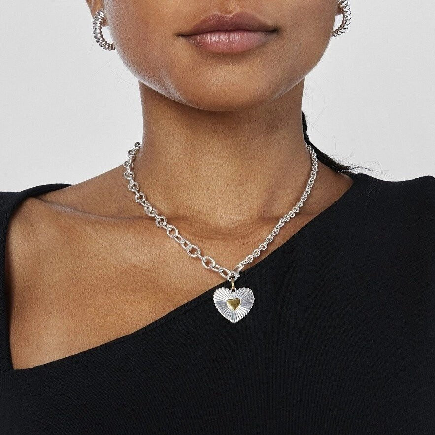 Heart with texture design exquisite fashion necklace - mavazie