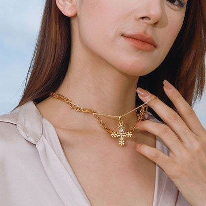 18K gold cross with flower - shaped design exquisite and fashionable necklace - mavazie