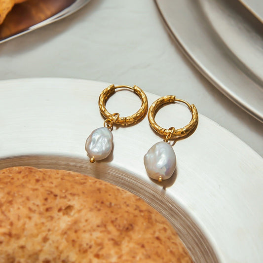 18K gold inlaid pearls exquisite design noble earrings - mavazie