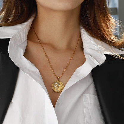 18K gold round necklace with sun and moon pattern and diamond design - mavazie